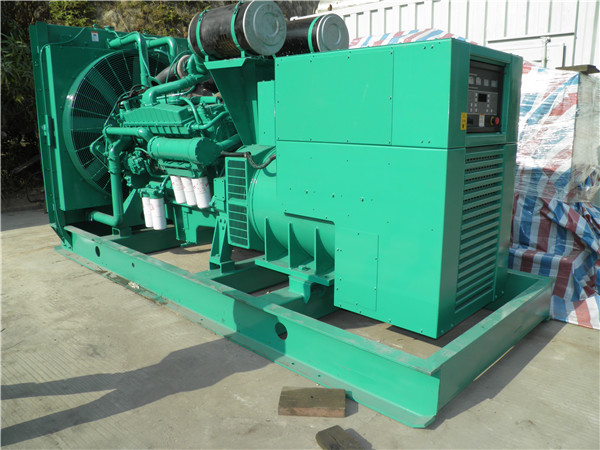 兴山出租发电机 发电机组厂家：柴油发电机组的控制屏的作用是什么？