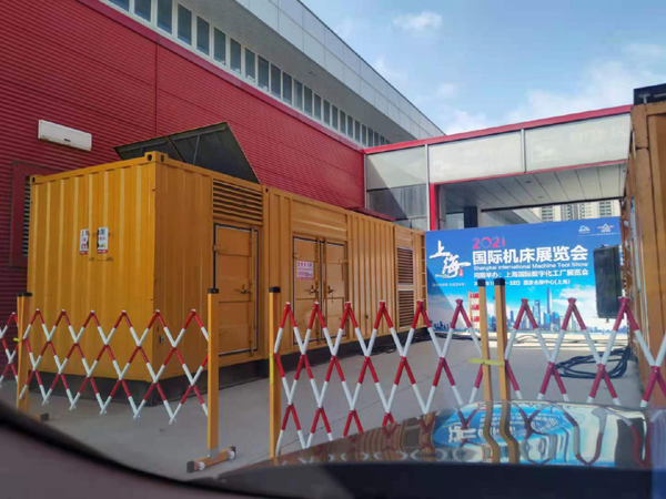 兴山发电车出租-发电机无电压或电压太低怎么办？